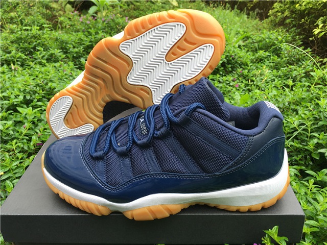 Women Air Jordan Shoes 11 Navy Gum